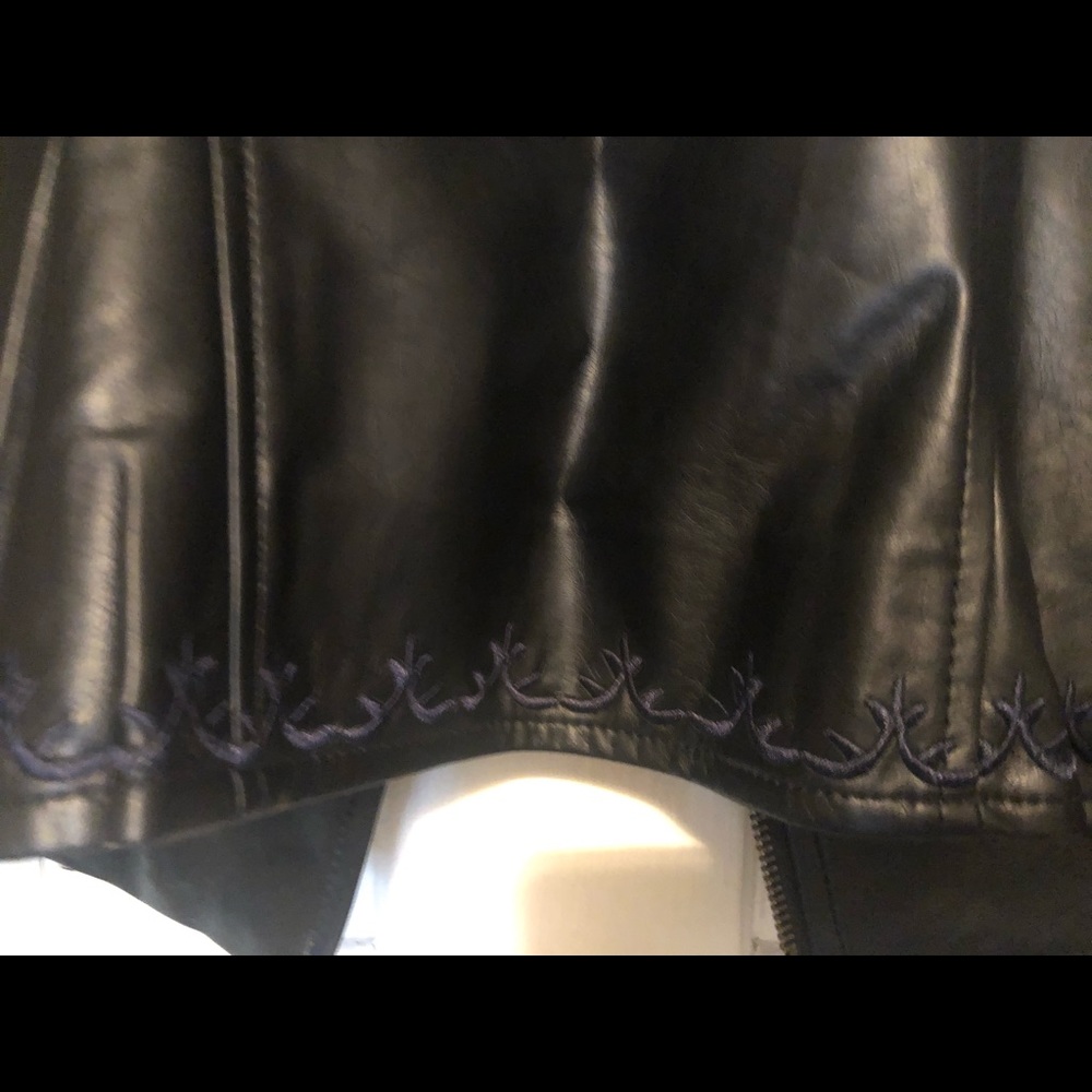 Jacket - Picture 8 of 8